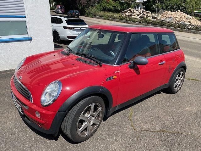 Gebraucht Mini ONE 90 PS (66 kW) 2002 Rot Kleinwagen