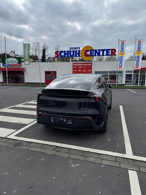 Neu Tesla Model Y 188 kW (256 PS) 2026 Schwarz SUV