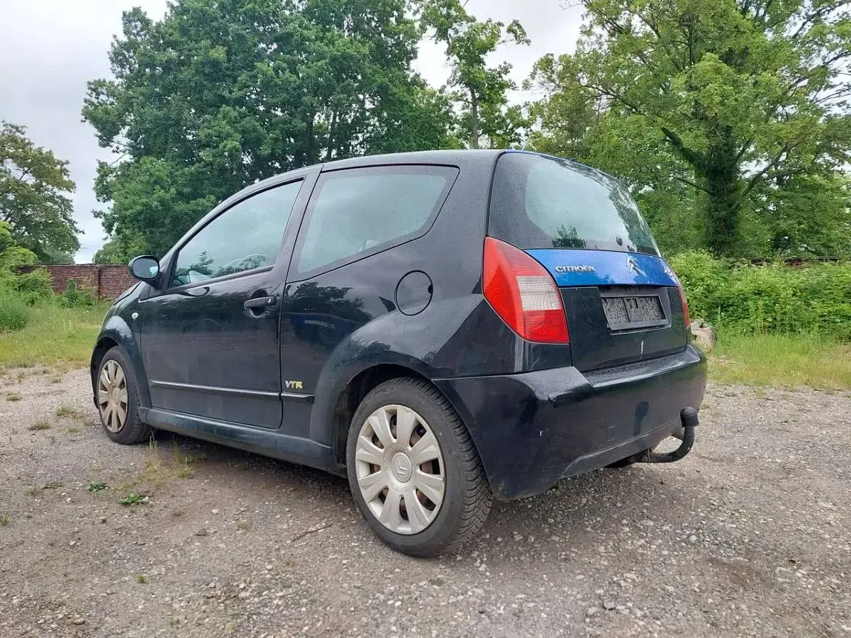 Gebraucht Citroën C2 VTR Sport 68 PS (50 kW) 2007 Lack onyx schwarz/deckende Kleinwagen