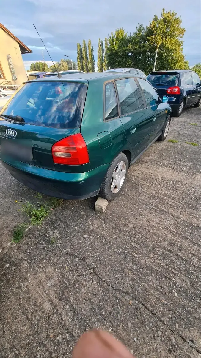Second-hand Audi A3 125 CP (91 kW) 1999 Verde Hatchback
