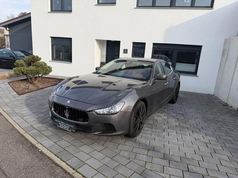 Gebraucht Maserati Ghibli 411 PS (302 kW) 2016 Braun Limousine
