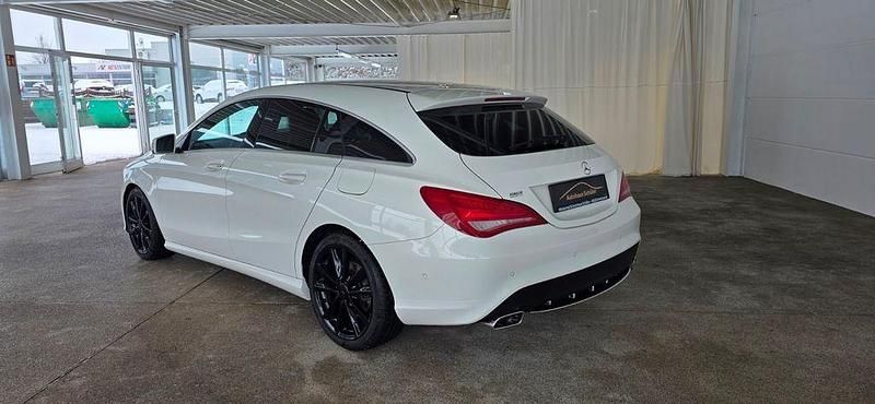 Gebraucht Mercedes CLA250 211 PS (155 kW) 2015 Weiß Limousine