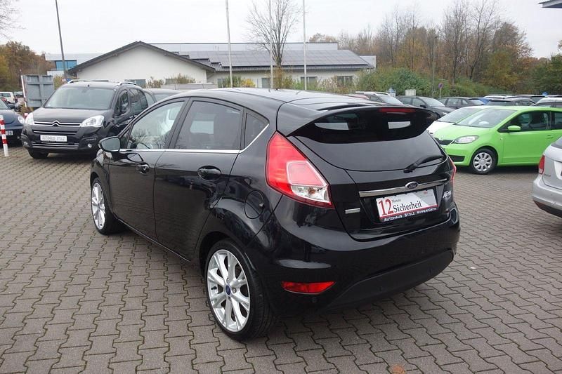 Gebraucht Ford Fiesta Individual 125 PS (91 kW) 2014 Schwarz Kleinwagen
