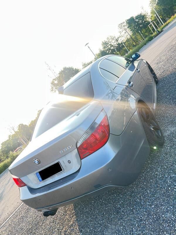 Grau Gebraucht 2003 BMW 530 Limousine | 3.000 € (Superpreis) - Bild 1/4