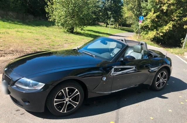 Gebraucht BMW Z4 150 PS (110 kW) 2005 Schwarz Cabrio