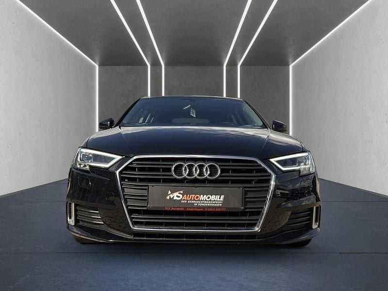 Gebraucht Audi A3 Sportback Sport 150 PS (110 kW) 2017 Schwarz Kleinwagen