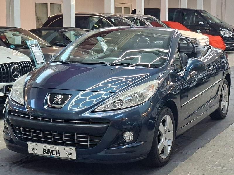 Gebraucht Peugeot 207 Active 120 PS (88 kW) 2015 Blau Cabrio
