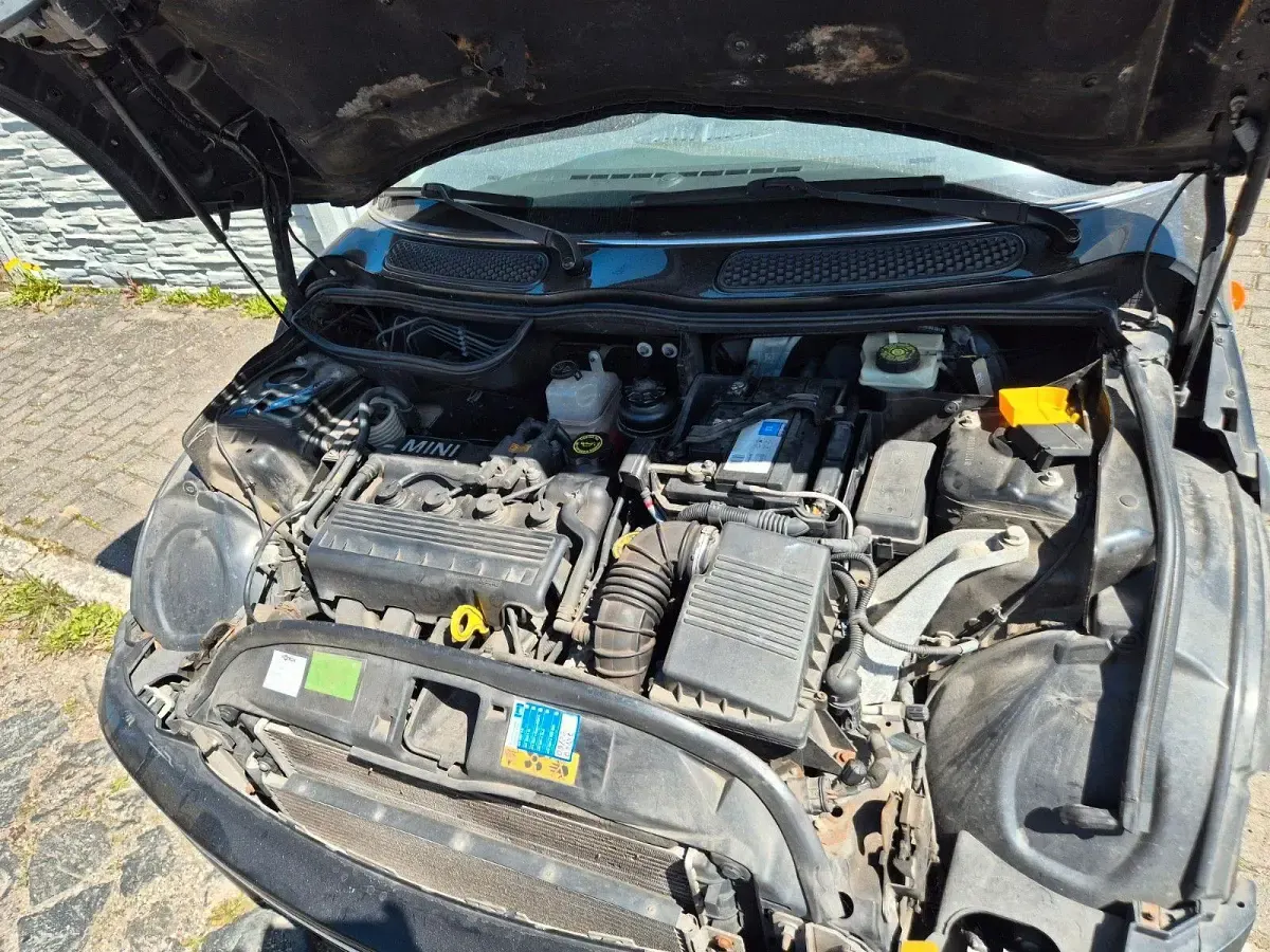 Gebraucht Mini ONE 90 PS (66 kW) 2003 Schwarz Kleinwagen