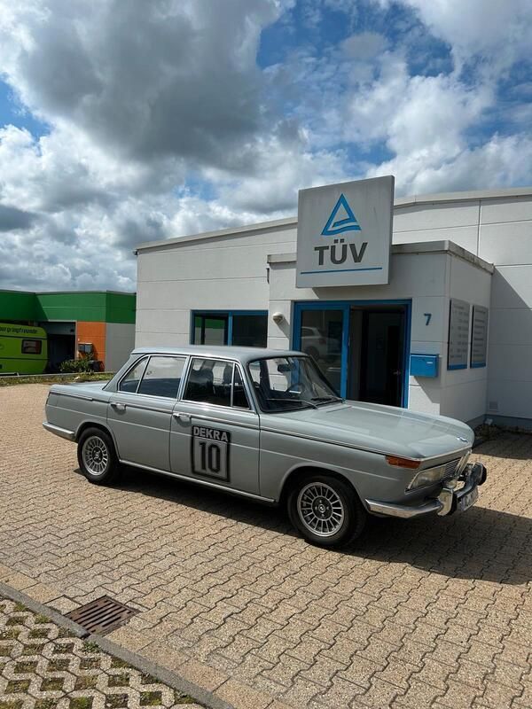 Silber Gebraucht 1972 BMW 1800 Limousine | 13.900 € - Bild 1/4