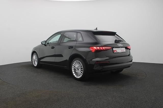 Używany Audi A3 Advanced 150 KM (110 kW) 2024 Czarny Sedan/Limuzyna