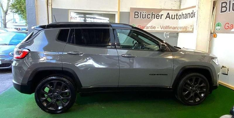 Second-hand Jeep Compass 150 CP (110 kW) 2021 Gri SUV
