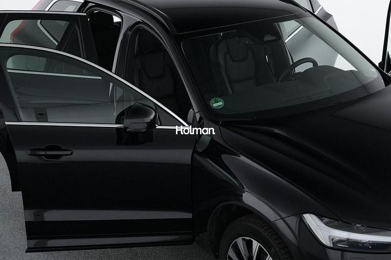 Gebraucht Volvo XC60 Core 197 PS (144 kW) 2023 Schwarz SUV