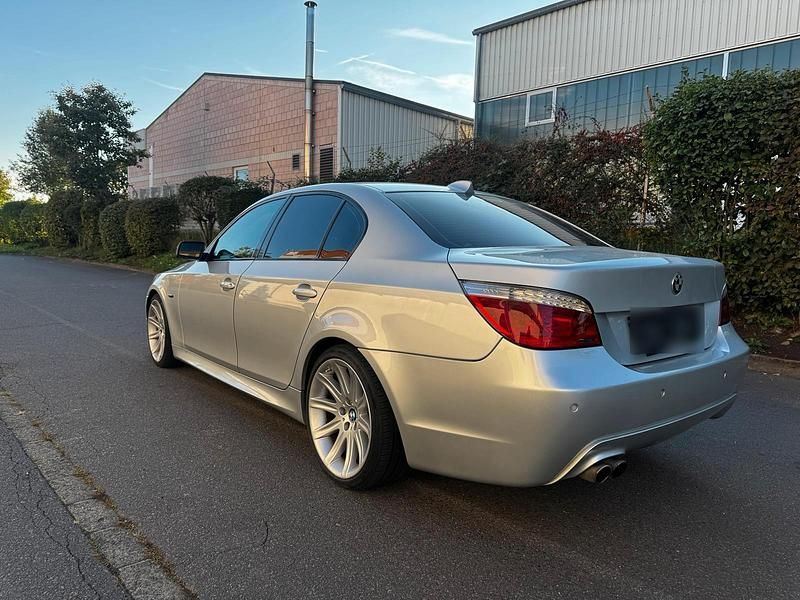 Silber Gebraucht 2005 BMW 535 Limousine | 7.999 € (Guter Preis) - Bild 1/4
