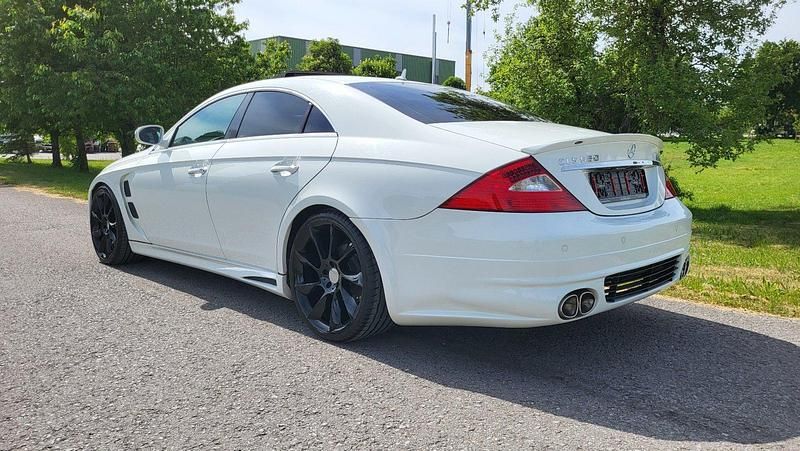 Gebraucht Mercedes CLS500 306 PS (225 kW) 2006 Weiß Limousine