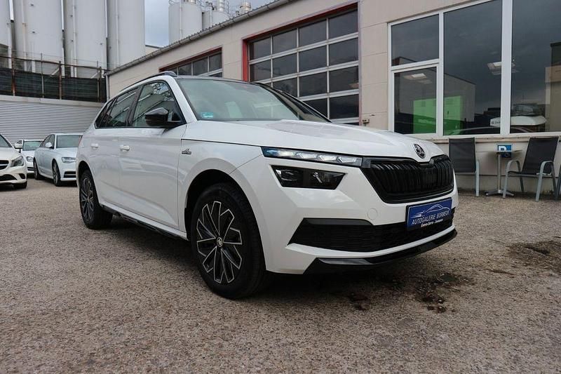 Weiß Gebraucht 2023 Skoda Kamiq Monte Carlo SUV | 25.370 € (Guter Preis) - Bild 1/4
