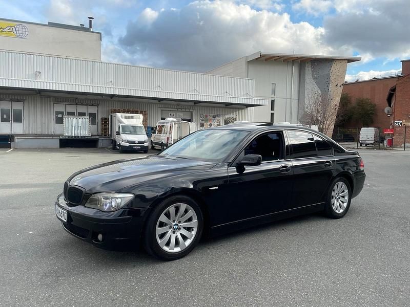 Schwarz Gebraucht 2006 BMW 730 Limousine | 5.490 € (Fairer Preis) - Bild 1/4