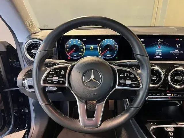 Gebraucht Mercedes CLA250e 218 PS (160 kW) 2023 Coupé