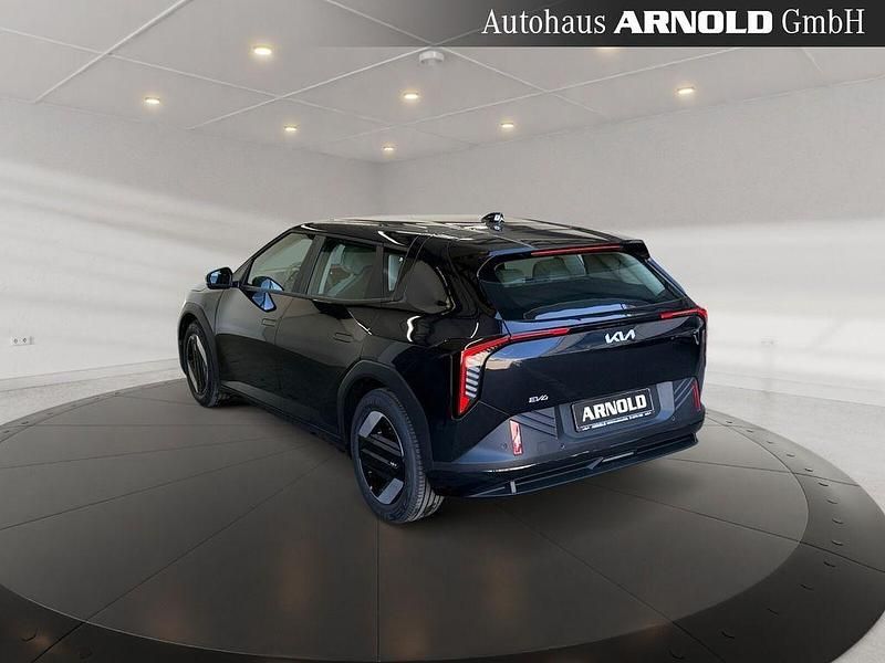 Neu Kia EV4 Air 150 kW (204 PS) 2026 Schwarz SUV