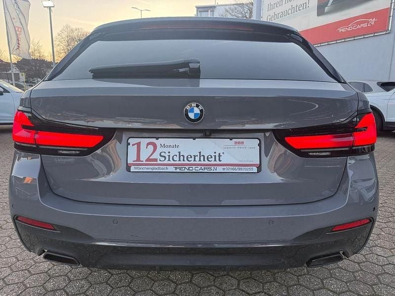Gebraucht BMW 530 M Sport 252 PS (185 kW) 2021 Grau Kombi