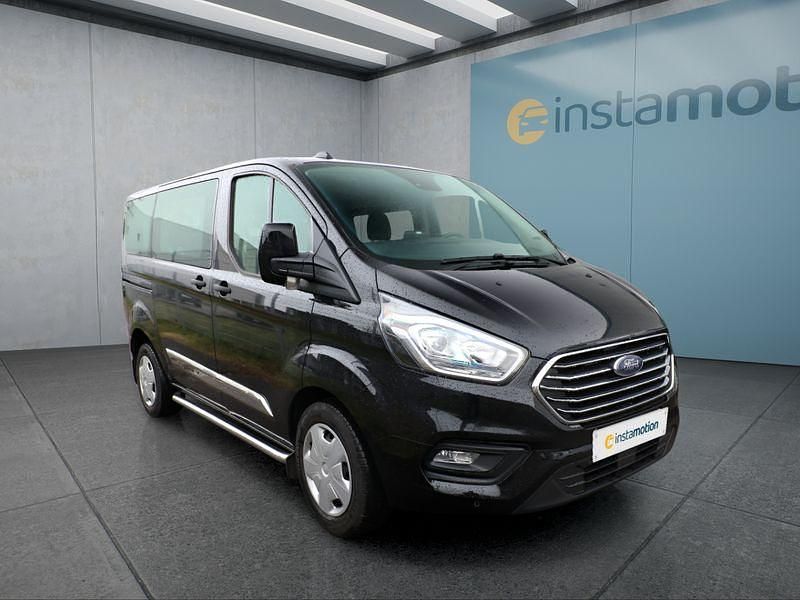 Second-hand Ford Transit Custom 131 CP (96 kW) 2023 Negru Monovolum