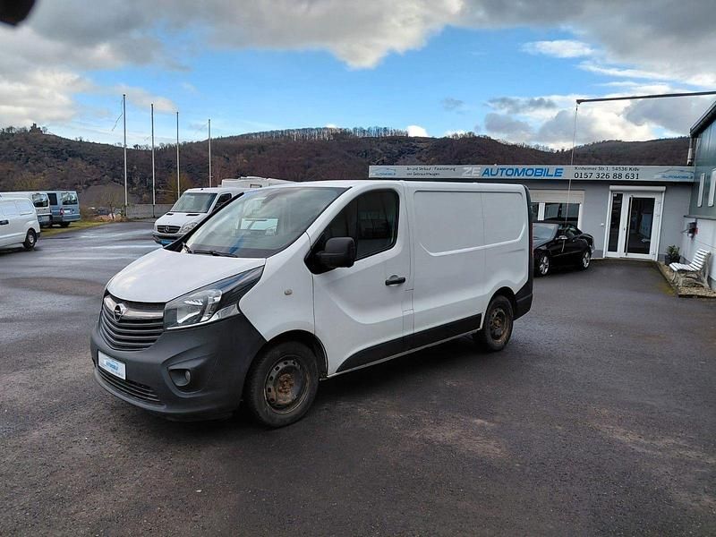 Gebraucht Opel Vivaro 120 PS (88 kW) 2014 Weiß Van / Kleinbus