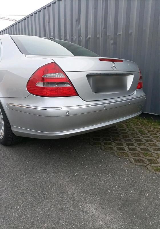 Gebraucht Mercedes E320 224 PS (164 kW) 2004 Silber Limousine