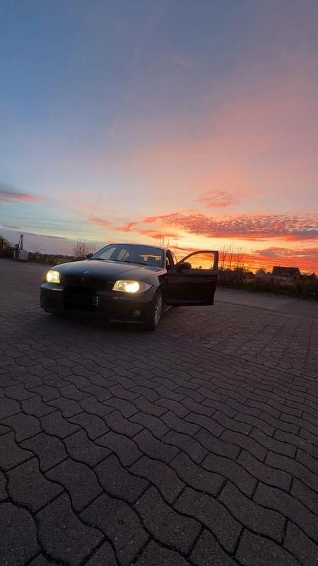 Gebraucht BMW 120 163 PS (119 kW) 2006 Schwarz Kleinwagen