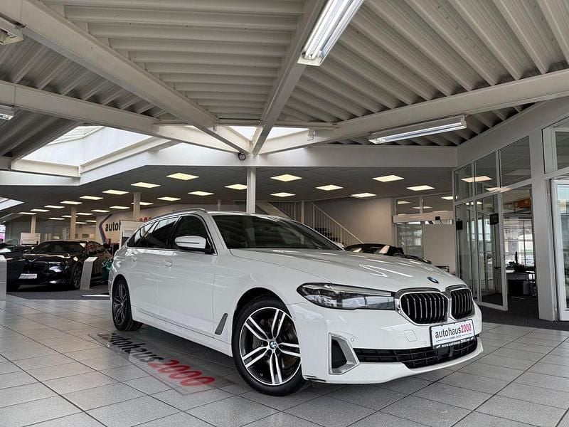 Gebraucht BMW 530 Luxury Line 286 PS (210 kW) 2023 Weiß Limousine