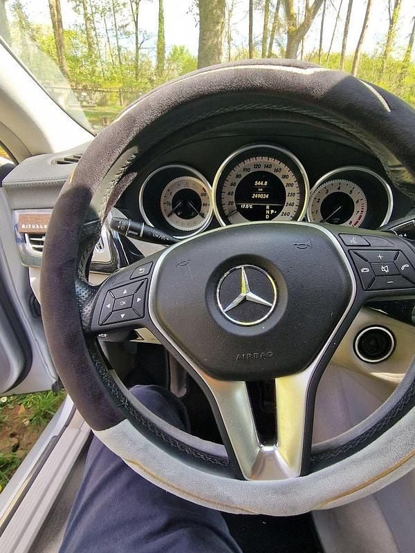 Gebraucht Mercedes CLS350 306 PS (225 kW) 2011 Silber Limousine