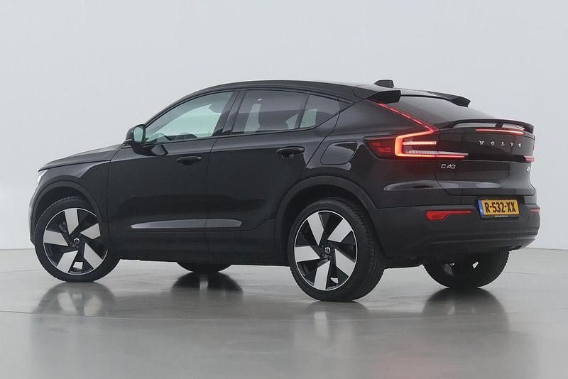 Gebraucht Volvo C40 300 kW (408 PS) 2022 Schwarz SUV
