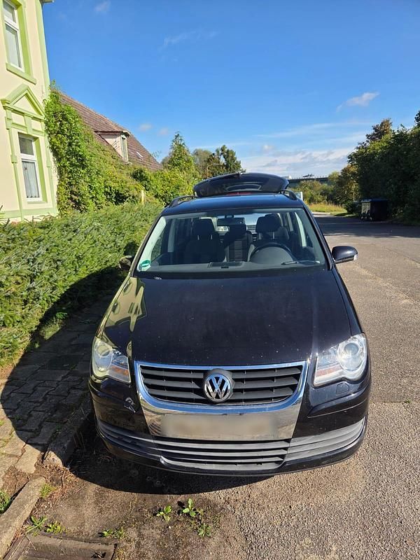 Schwarz Gebraucht 2008 VW Touran Van / Kleinbus | 1.900 € (Guter Preis) - Bild 1/4
