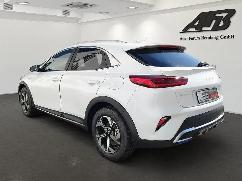 Gebraucht Kia XCeed Vision 140 PS (102 kW) 2024 Weiß SUV