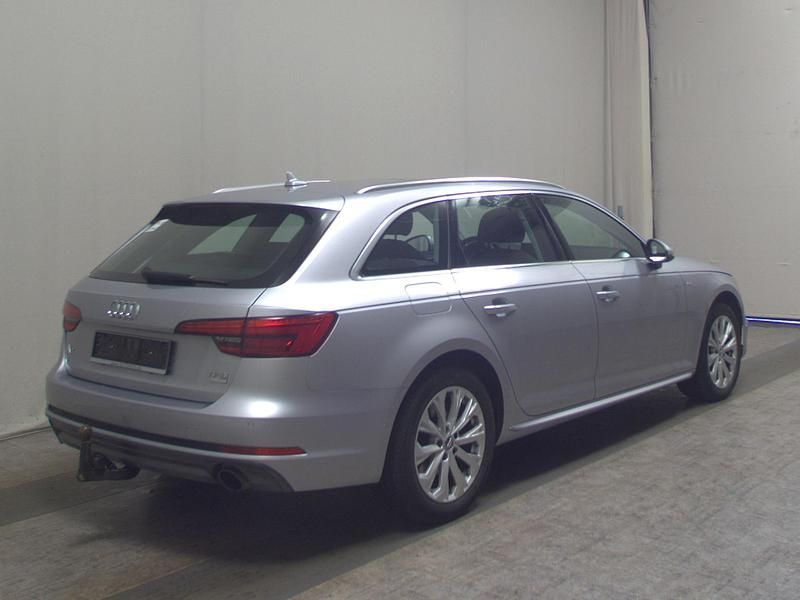 Gebraucht Audi A4 S-Line 190 PS (139 kW) 2016 Silber Kombi
