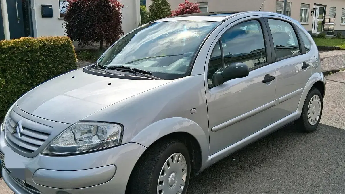 Gebraucht Citroën C3 73 PS (53 kW) 2004 Silber Kleinwagen