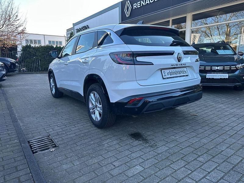 Gebraucht Renault Austral Equilibre 140 PS (102 kW) 2023 Weiß SUV