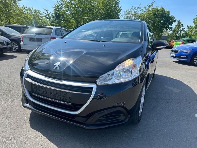 Schwarz Gebraucht 2016 Peugeot 208 Access Kleinwagen | 5.999 € (Fairer Preis) - Bild 1/4
