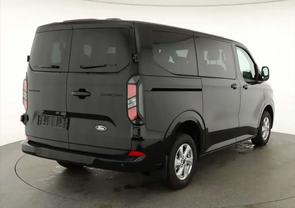 Neu Ford Transit Custom Limited 170 PS (125 kW) 2026 Grey matter Kombi