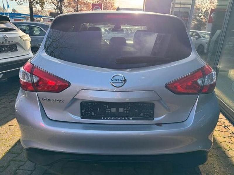 Gebraucht Nissan Pulsar N-Connecta 116 PS (85 kW) 2018 Silber Limousine