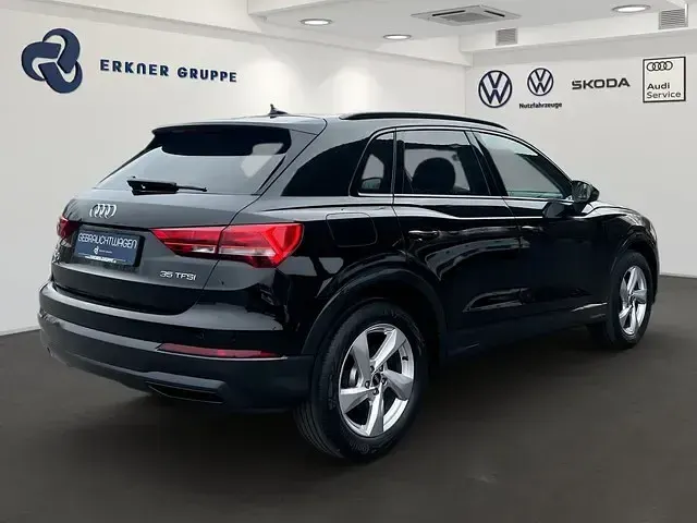 Gebraucht Audi Q3 Advanced 150 PS (110 kW) 2022 Mythosschwarz metallic SUV