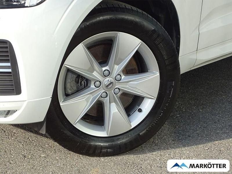 Gebraucht Volvo XC60 Core 197 PS (144 kW) 2023 Weiß SUV