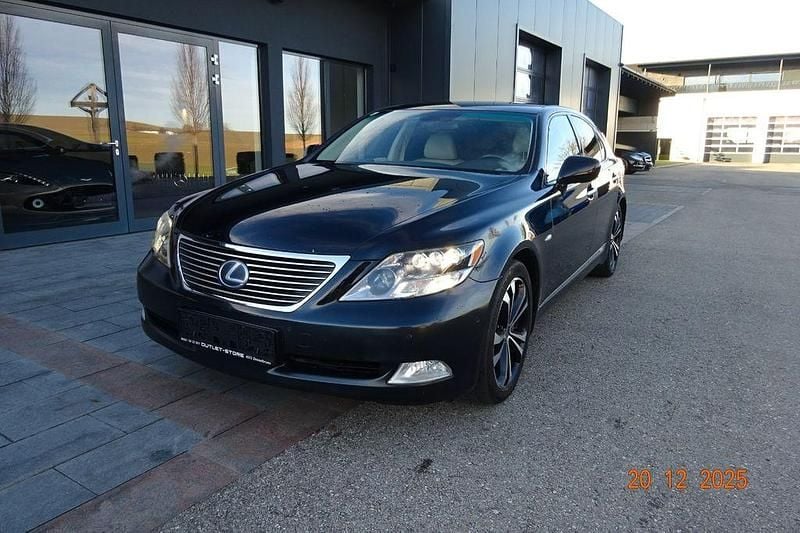 Blau Gebraucht 2009 Lexus LS600h Limousine | 14.500 € - Bild 1/4