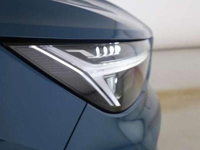 Gebraucht Volvo XC40 Plus 163 PS (119 kW) 2025 Blau SUV