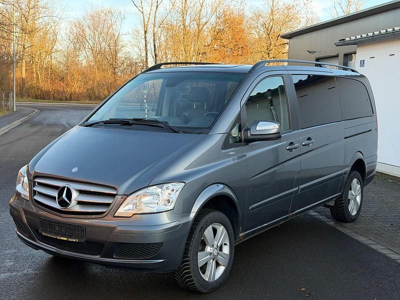 Grau Gebraucht 2012 Mercedes Viano Van / Kleinbus | 12.900 € (Superpreis) - Bild 1/4