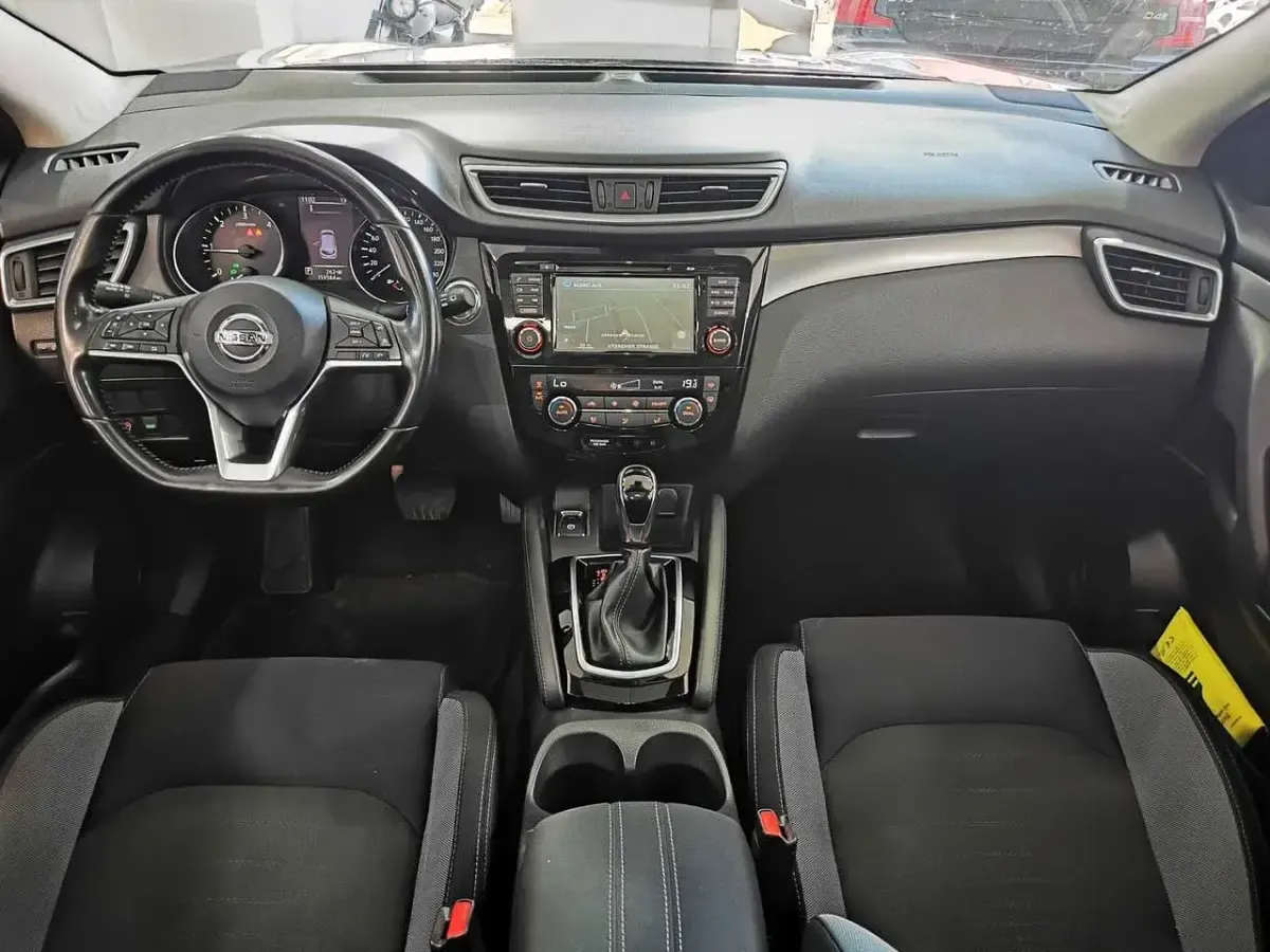 Gebraucht Nissan Qashqai N-Connecta 131 PS (96 kW) 2017 Grau SUV