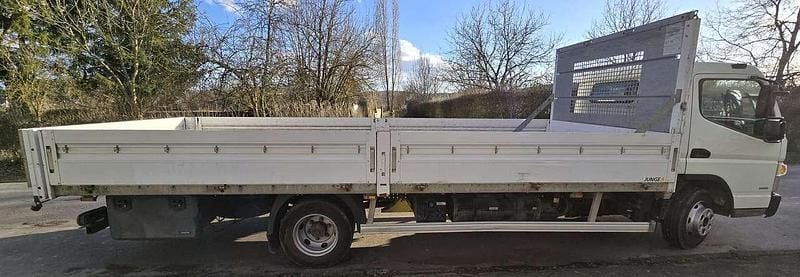 Gebraucht Mitsubishi Canter 179 PS (131 kW) 2019 Weiß Van