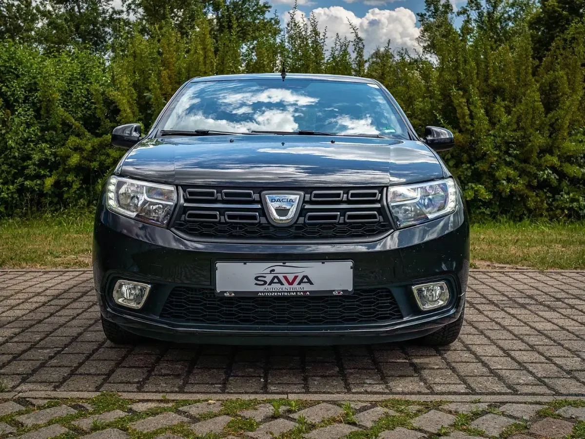 Gebraucht Dacia Sandero Lauréate 90 PS (66 kW) 2017 Schwarz Limousine