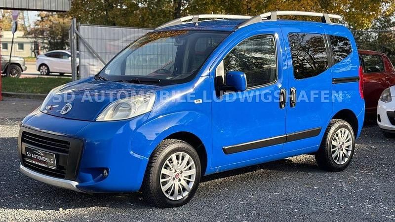 Blau Gebraucht 2010 Fiat Qubo Trekking Van / Kleinbus | 3.599 € (Fairer Preis) - Bild 1/4