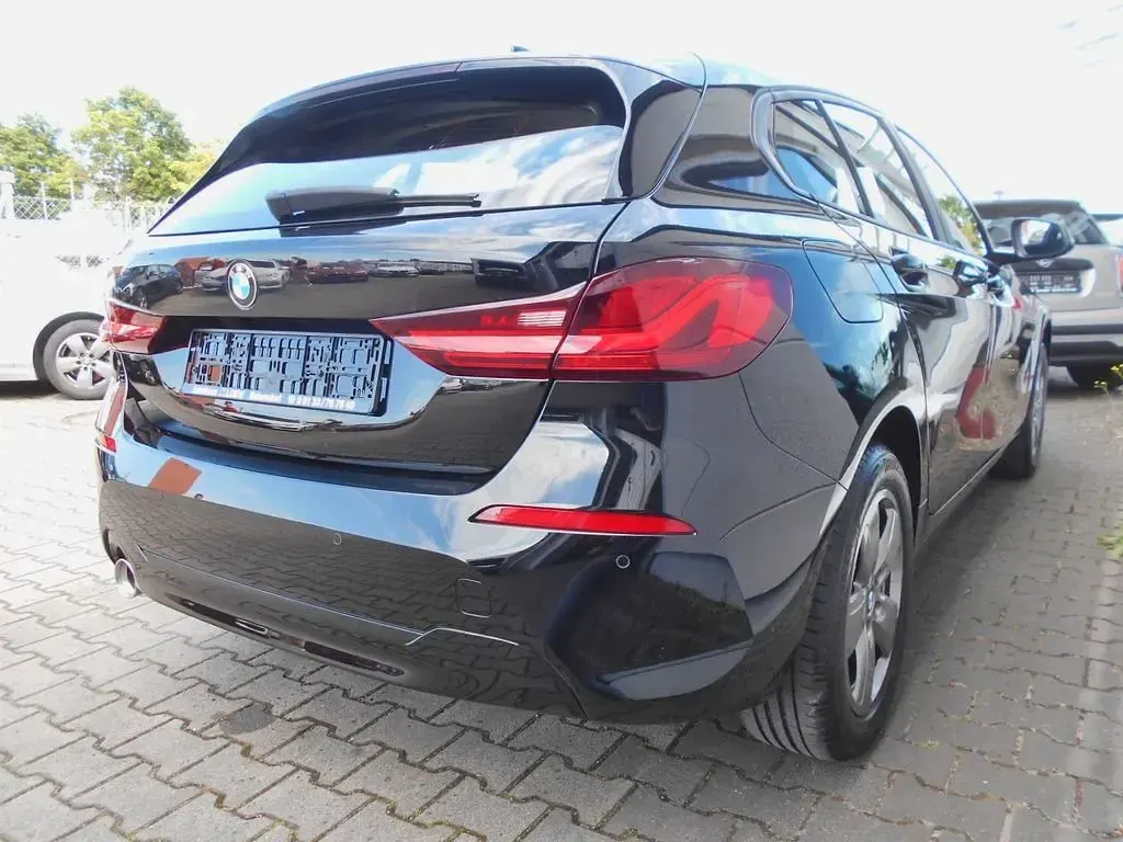 Gebraucht BMW 118 136 PS (100 kW) 2023 Schwarz Kleinwagen