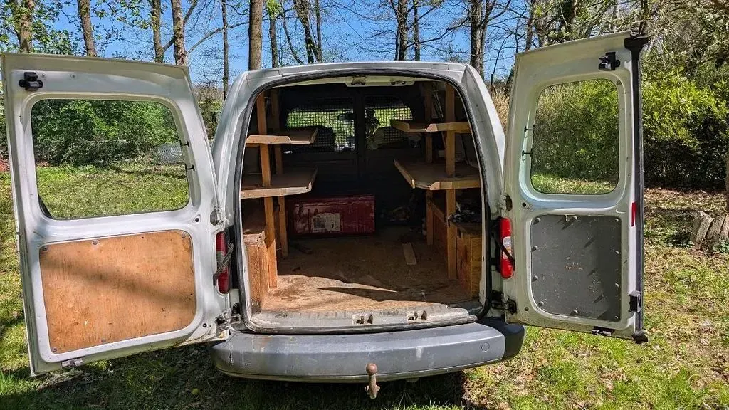 Gebraucht VW Caddy Maxi 102 PS (75 kW) 2008 Weiß Van / Kleinbus