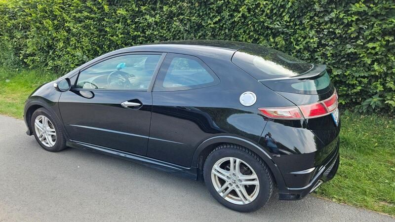 Schwarz Gebraucht 2009 Honda Civic Type S Limousine | 3.000 € (Guter Preis) - Bild 1/4